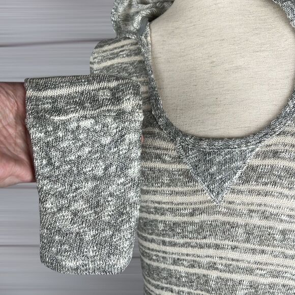 NWT C&C CALIFORNIA Striped Hoodie
Sweater Cotton Sz S - Picture 6 of 12